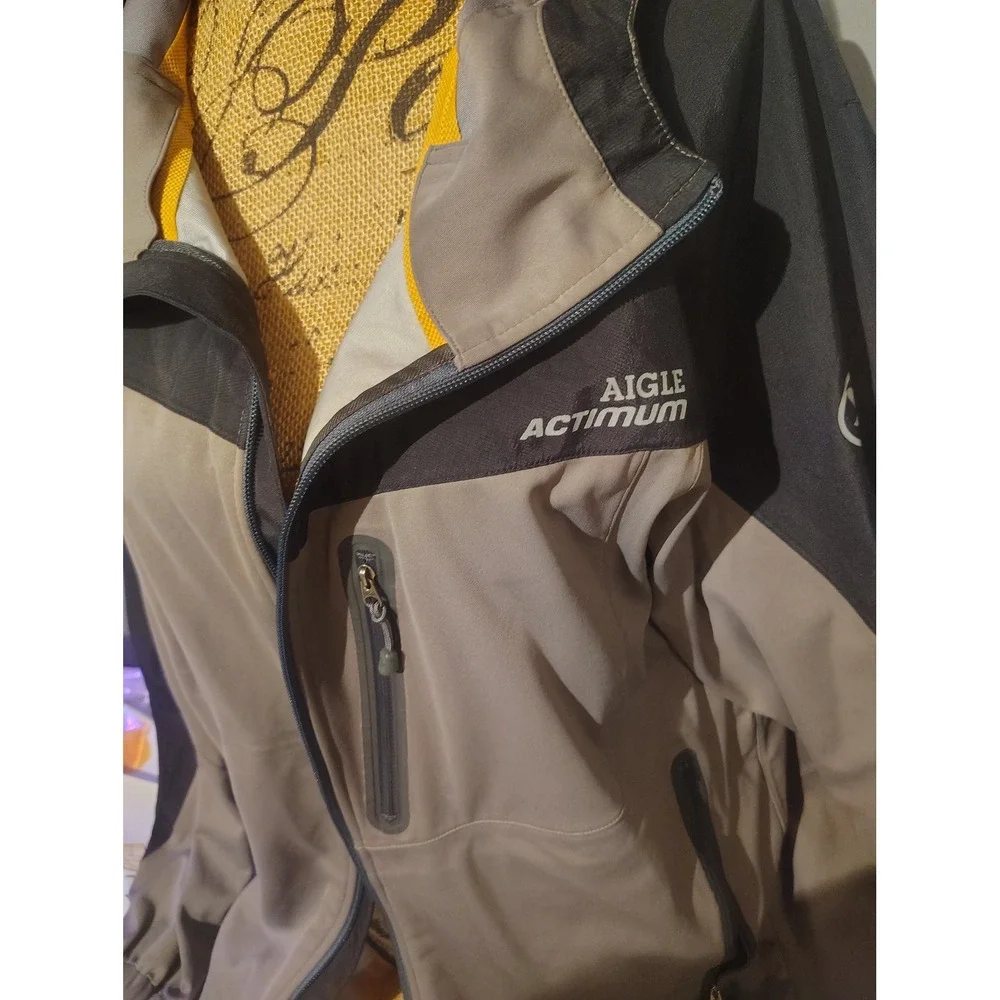 Aigle Actimum Mens Gray Black Hooded Softshell Technical Jacket Size L
